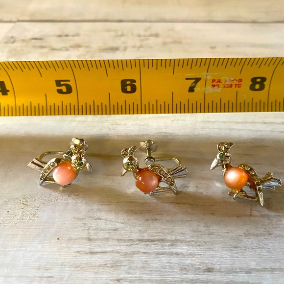 Vintage Pink Jelly Belly Dodo Bird Earrings and Pin - Picture 6 of 6